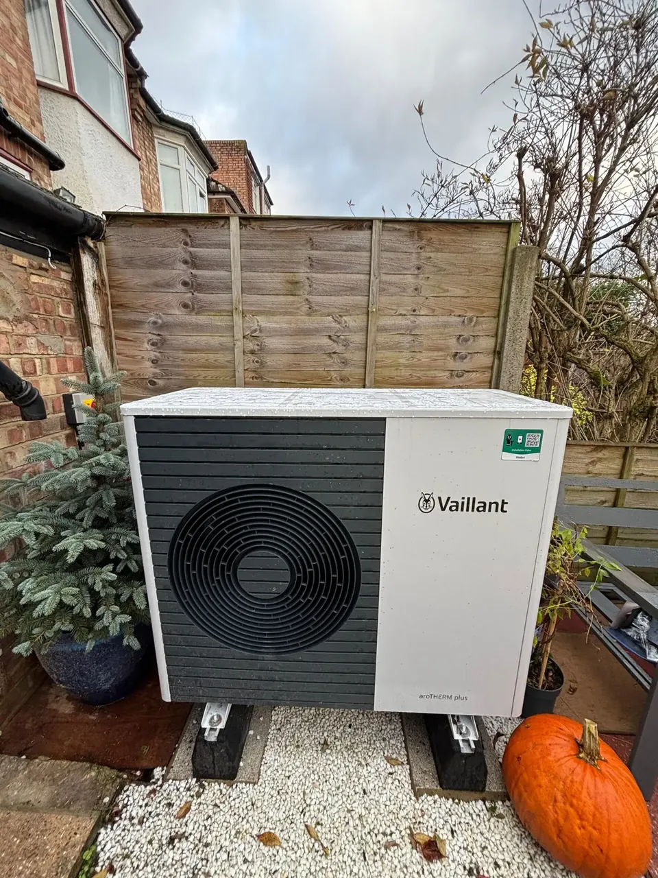 The unit at the side of the garden.