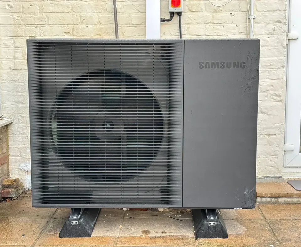 The Samsung 16kW on anti-vibration feet on the patio.