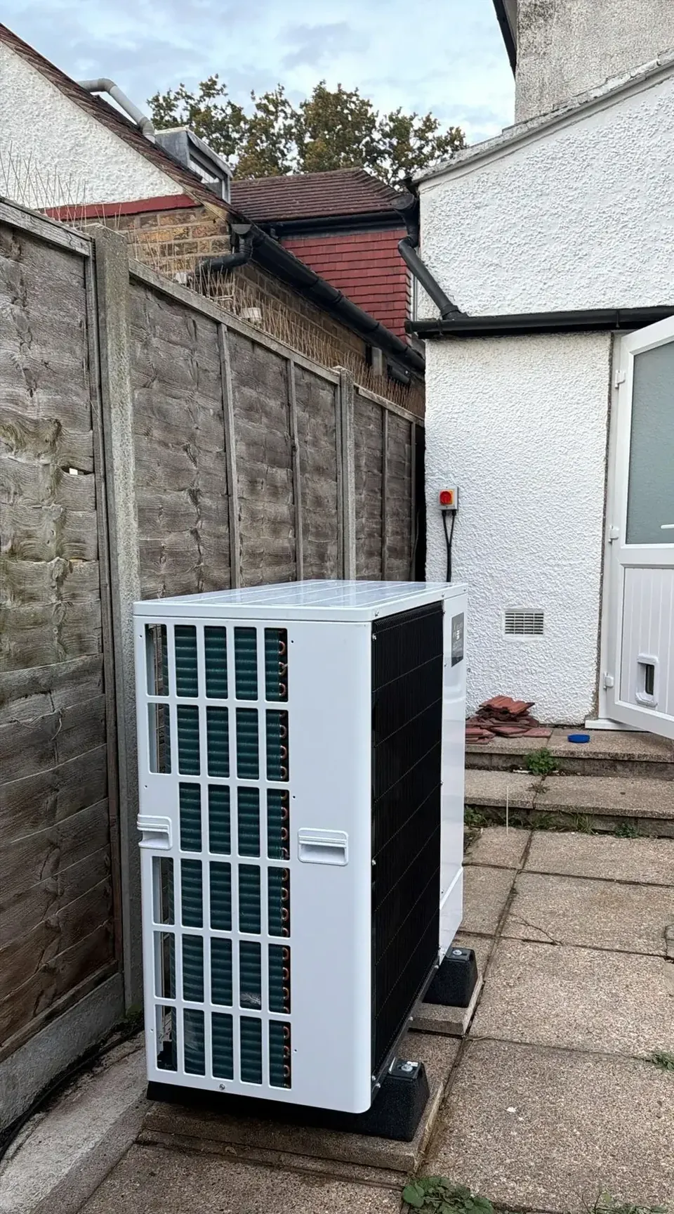 The unit from the side, with space kept round it.